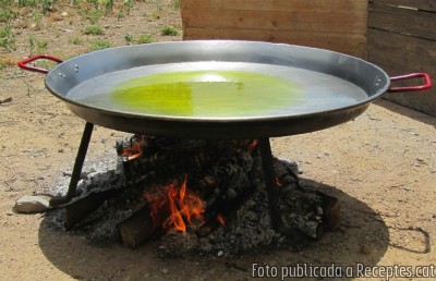 Paella campestre de peix i carn